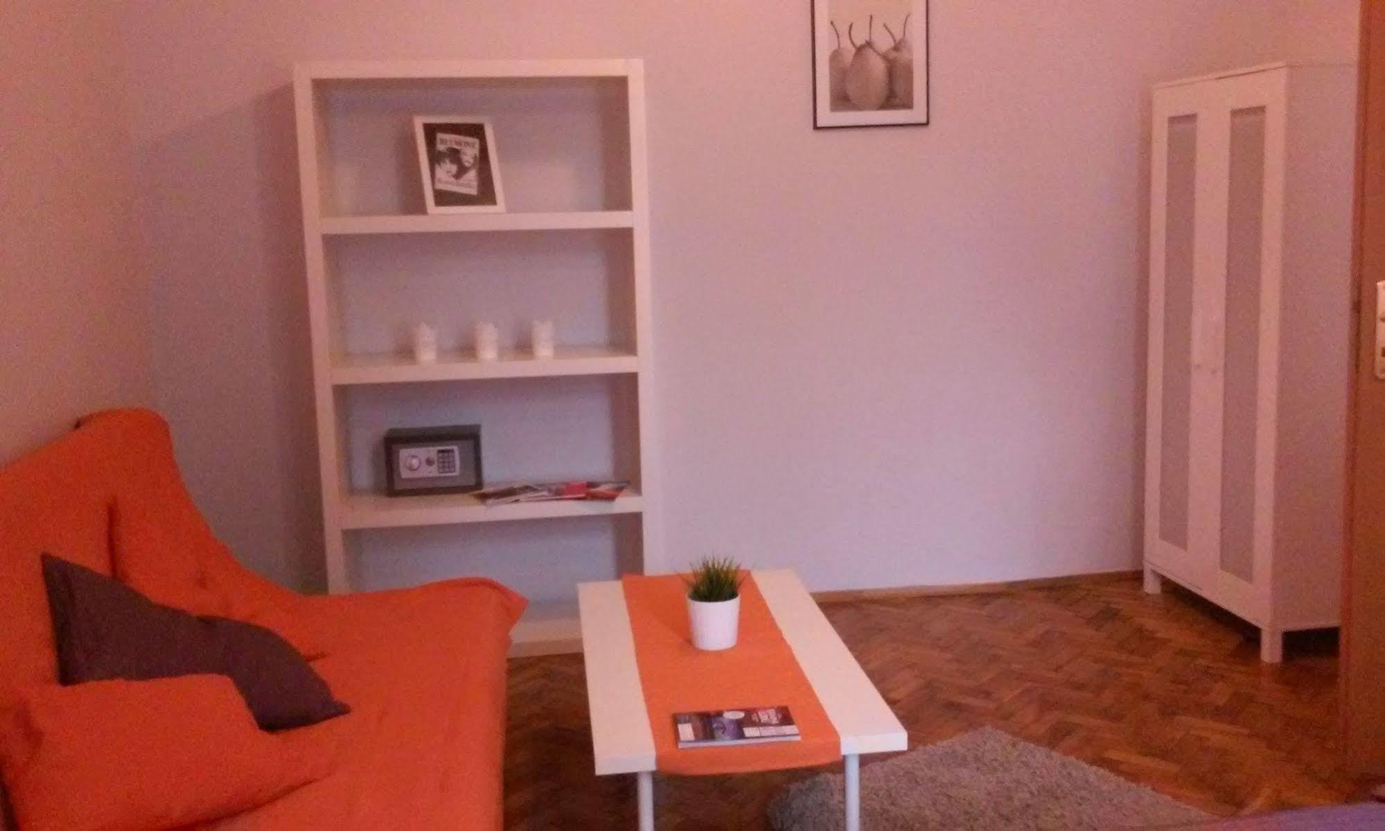 Nobel Apartahotel